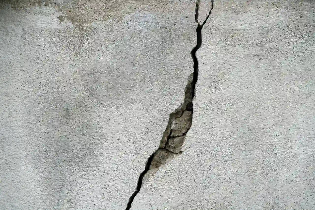 Cracked concrete